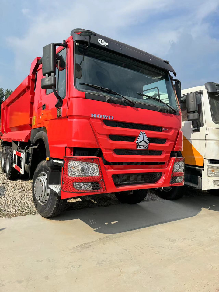 SINOTRUK HOWO 6*4 8*4 DUMP TRUCK - Tippbil lastbil: bild 1 SINOTRUK HOWO 6*4 8*4 DUMP TRUCK - Tippbil lastbil: bild 1
