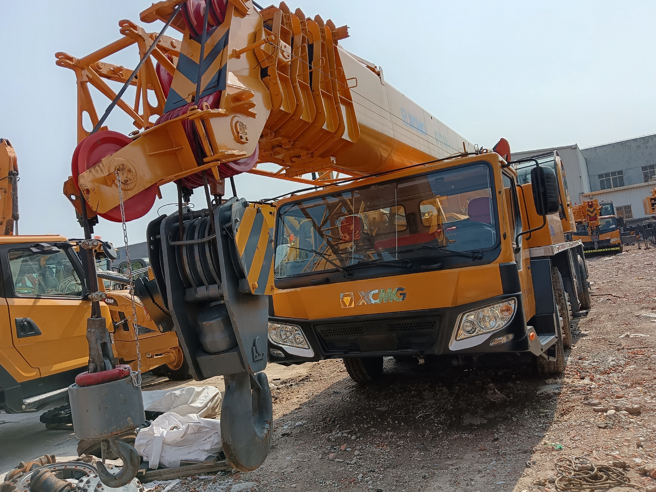 Mobilkran XCMG QY70KⅡ: bild 1