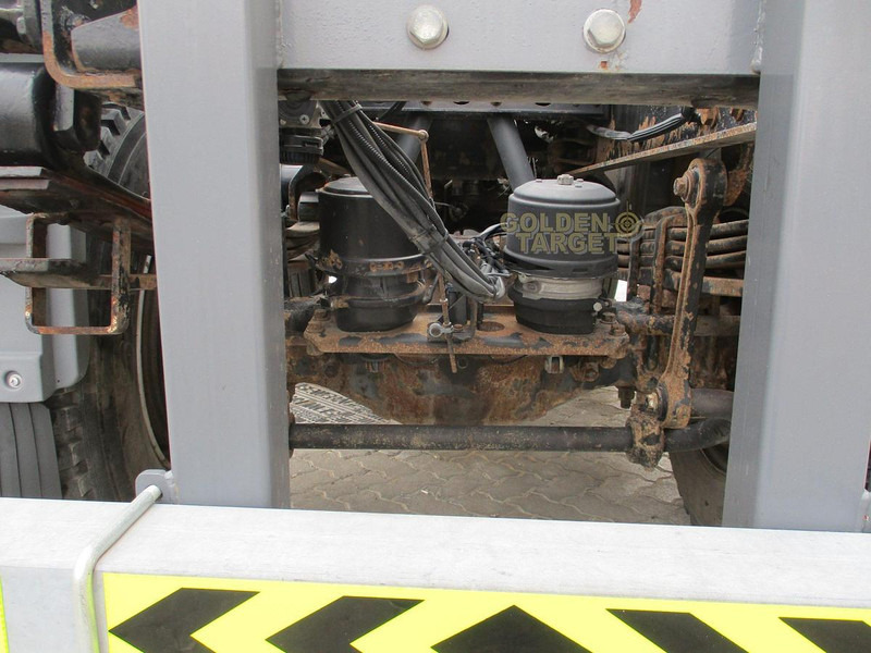 Lastbil Mercedes-Benz Actros 1840: bild 7