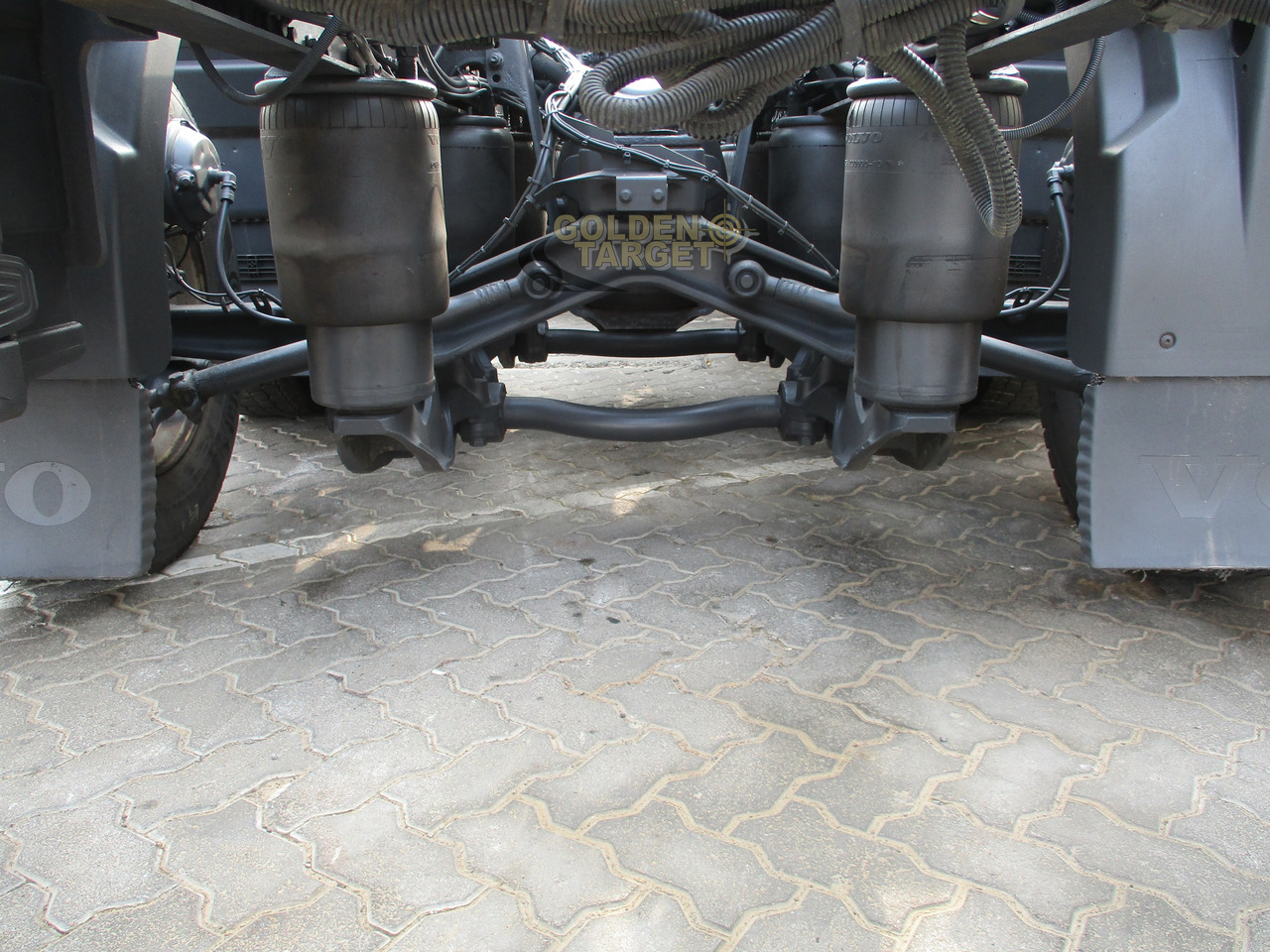 Leasa Volvo FH460 6×2 Chassis Volvo FH460 6×2 Chassis: bild 7 Leasa Volvo FH460 6×2 Chassis Volvo FH460 6×2 Chassis: bild 7