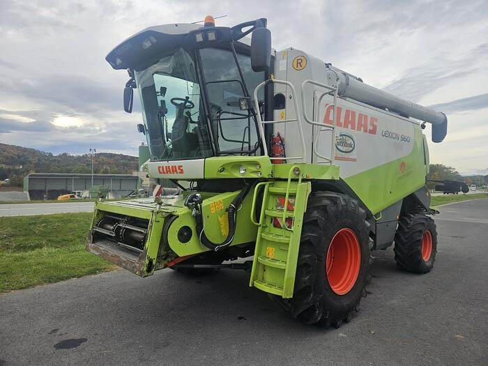 Claas Lexion 560 - Skördetröska: bild 1 Claas Lexion 560 - Skördetröska: bild 1