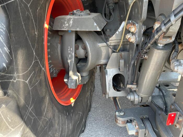 Claas Xerion 4000 - Traktor: bild 2 Claas Xerion 4000 - Traktor: bild 2