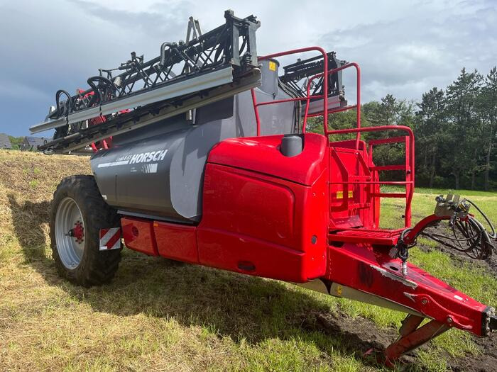 Horsch LEEB 8 GS - Bogserad spruta: bild 2 Horsch LEEB 8 GS - Bogserad spruta: bild 2