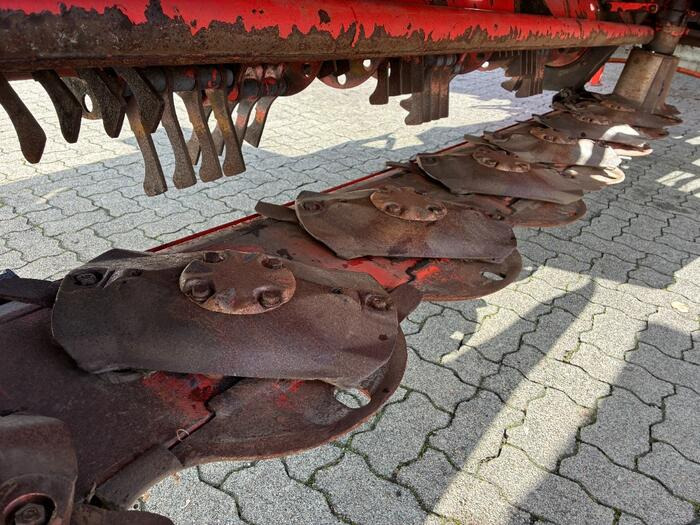 Kuhn FC 9530 D - Slåttermaskin: bild 2 Kuhn FC 9530 D - Slåttermaskin: bild 2