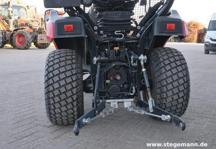 Yanmar SA221 - Traktor: bild 5 Yanmar SA221 - Traktor: bild 5