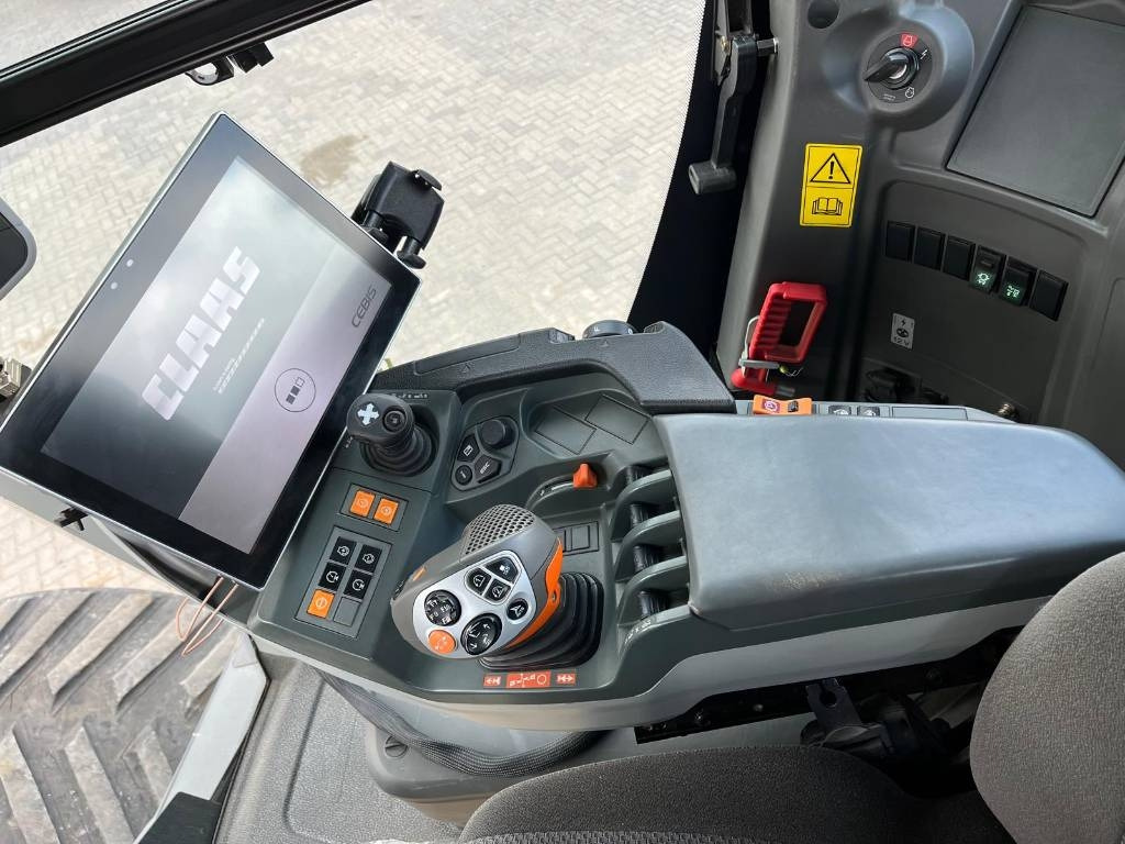 Traktor Claas XERION 5000 TRAC TS: bild 11