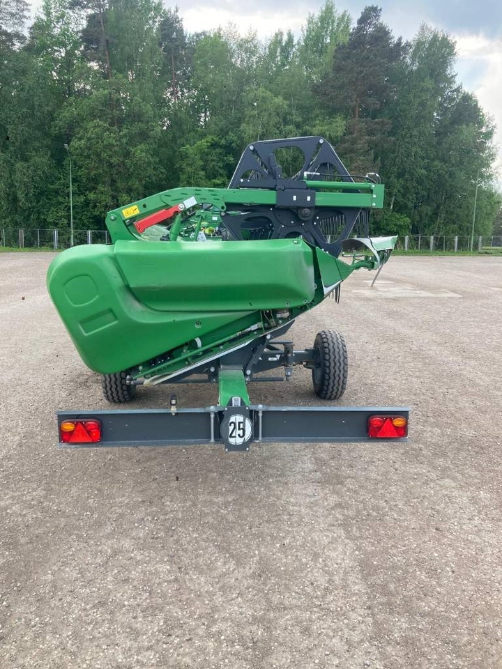 John Deere 640 X - Skördetröska: bild 4 John Deere 640 X - Skördetröska: bild 4