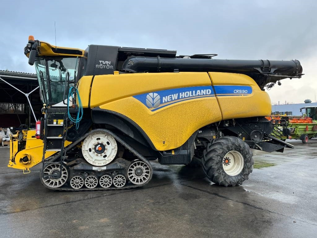 New Holland CR 9.90  - Skördetröska: bild 2 New Holland CR 9.90  - Skördetröska: bild 2