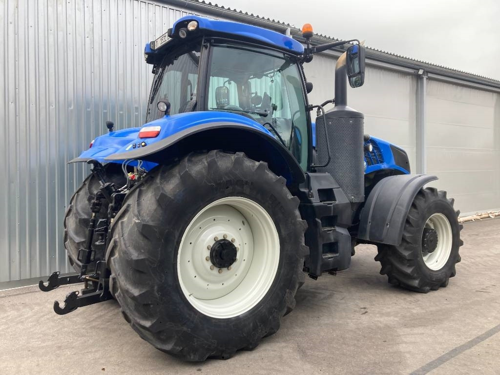 New Holland T 8.320 AC - Traktor: bild 3 New Holland T 8.320 AC - Traktor: bild 3