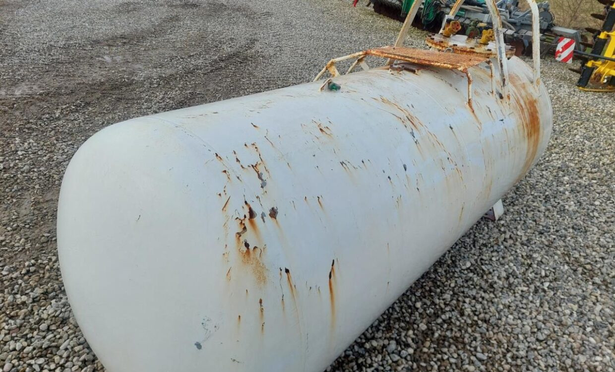 Agrodan Ammoniaktank 2000 kg - Tank: bild 2 Agrodan Ammoniaktank 2000 kg - Tank: bild 2