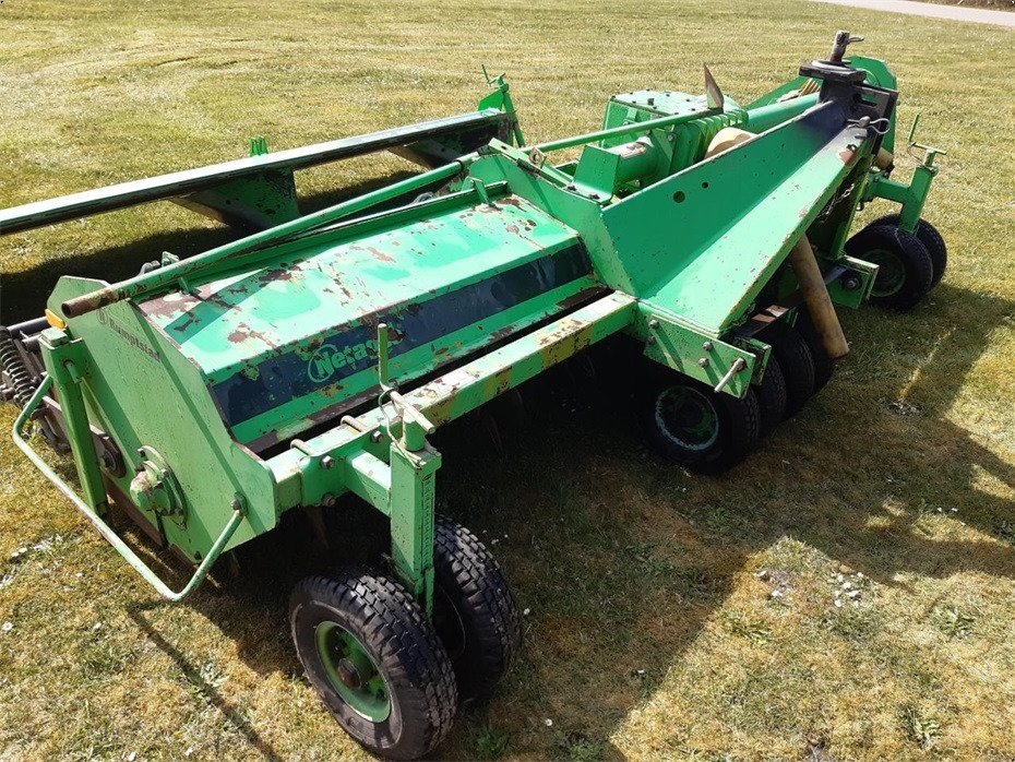 Jordfräs Rumptstad
RSF 2000: bild 7 Jordfräs Rumptstad
RSF 2000: bild 7