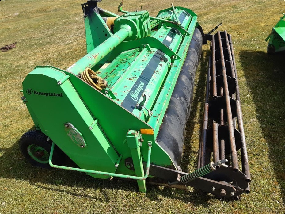 Rumptstad
RSF 2000 - Jordfräs: bild 3 Rumptstad
RSF 2000 - Jordfräs: bild 3