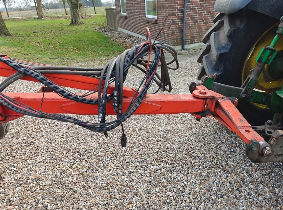 Structural 3 rækket - Potatissättare: bild 4 Structural 3 rækket - Potatissättare: bild 4