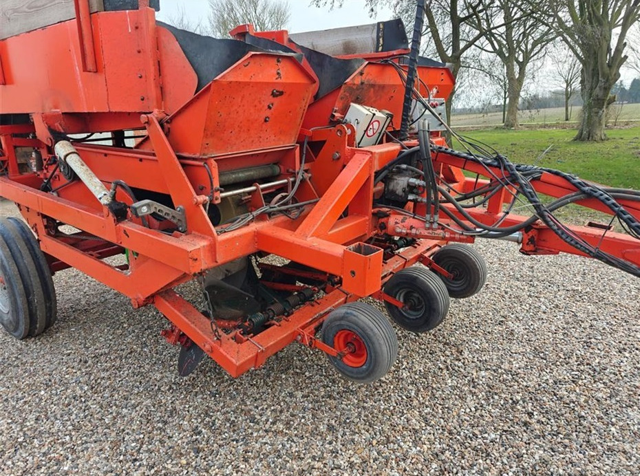 Structural 3 rækket - Potatissättare: bild 2 Structural 3 rækket - Potatissättare: bild 2