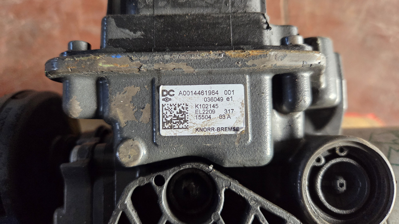 KNORR-BREMSE CONTROL UNIT EAPU K 102145 - Kontrollenhet för Lastbil: bild 4 KNORR-BREMSE CONTROL UNIT EAPU K 102145 - Kontrollenhet för Lastbil: bild 4