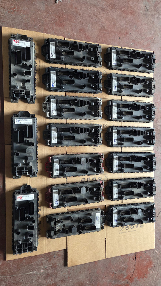 MERCEDES-BENZ SAM CHASSIS MP4 ACTROS - Kontrollenhet för Lastbil: bild 1 MERCEDES-BENZ SAM CHASSIS MP4 ACTROS - Kontrollenhet för Lastbil: bild 1