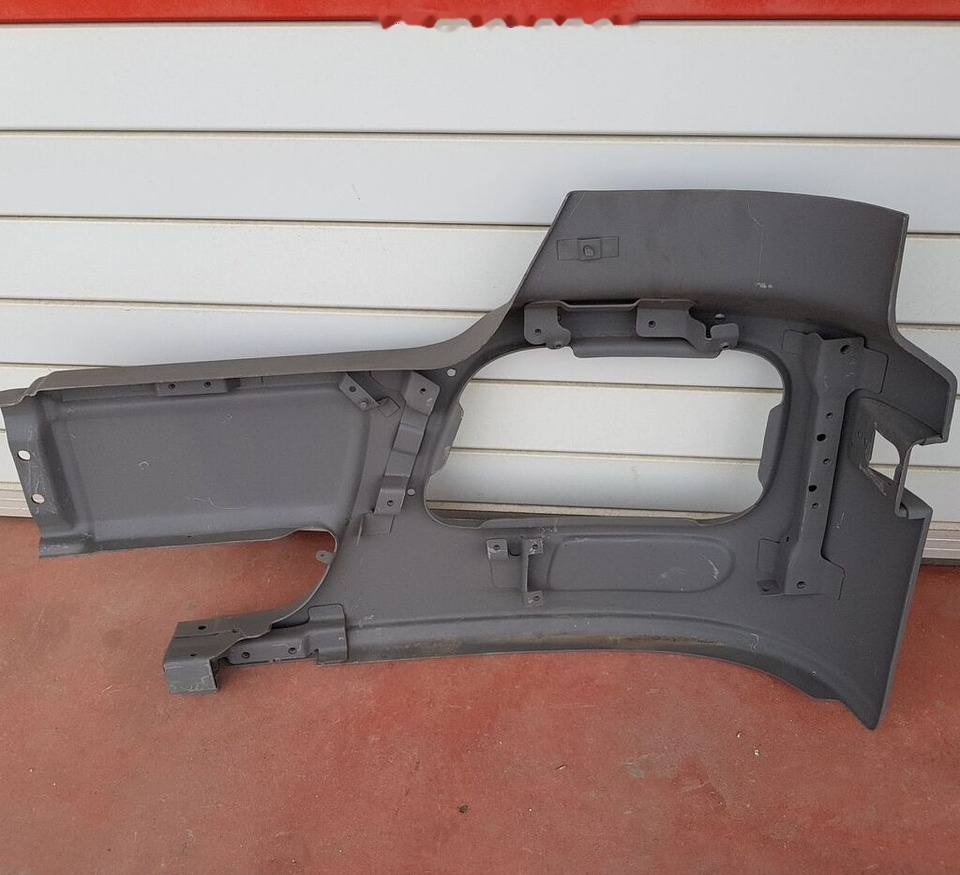 Mercedes-Benz A 940 880 04 70   Mercedes-Benz ATEGO truck - Stötfångare för Lastbil: bild 1 Mercedes-Benz A 940 880 04 70   Mercedes-Benz ATEGO truck - Stötfångare för Lastbil: bild 1