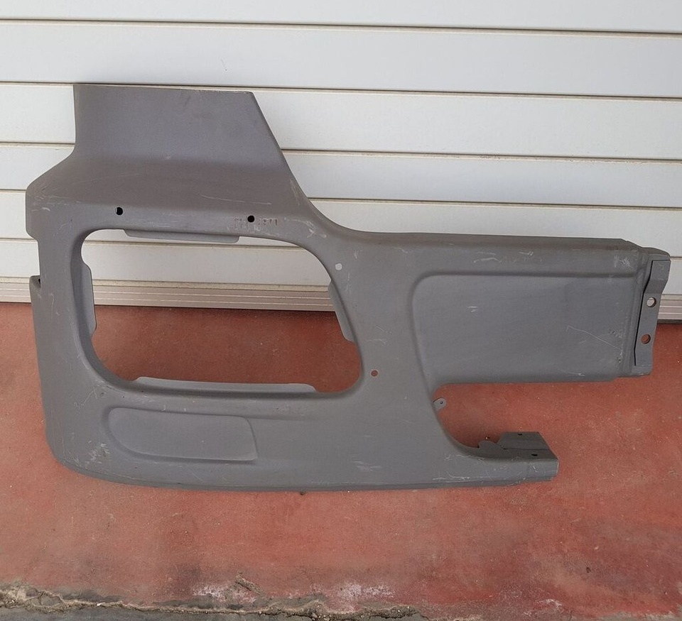 Mercedes-Benz A 940 880 04 70   Mercedes-Benz ATEGO truck - Stötfångare för Lastbil: bild 3 Mercedes-Benz A 940 880 04 70   Mercedes-Benz ATEGO truck - Stötfångare för Lastbil: bild 3