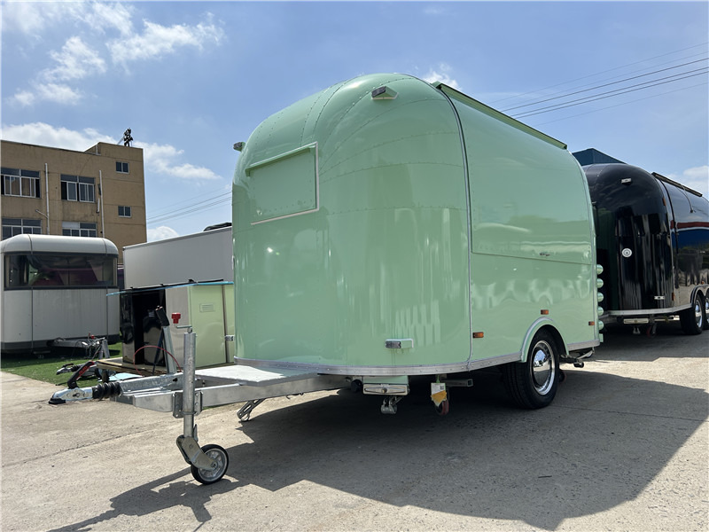 BBQ Burger Food Truck Pizza Food Trailer - Försäljningsvagn: bild 5 BBQ Burger Food Truck Pizza Food Trailer - Försäljningsvagn: bild 5