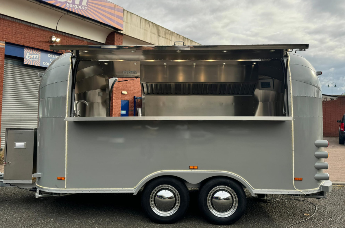 Remorque Food Truck Burger Food Truck,Coffee Food Trailers,Catering Trailer - Försäljningsvagn: bild 2 Remorque Food Truck Burger Food Truck,Coffee Food Trailers,Catering Trailer - Försäljningsvagn: bild 2