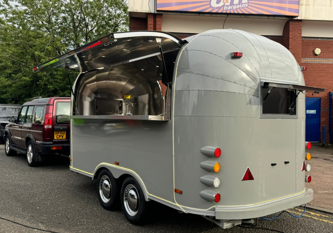 Remorque Food Truck Burger Food Truck,Coffee Food Trailers,Catering Trailer - Försäljningsvagn: bild 1 Remorque Food Truck Burger Food Truck,Coffee Food Trailers,Catering Trailer - Försäljningsvagn: bild 1