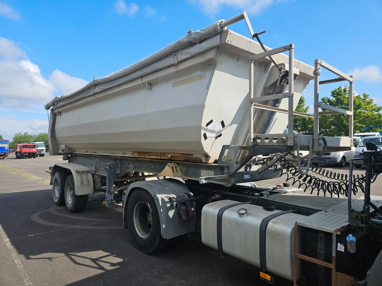 Meiller Stahlmulde - Tippbil semitrailer: bild 1 Meiller Stahlmulde - Tippbil semitrailer: bild 1