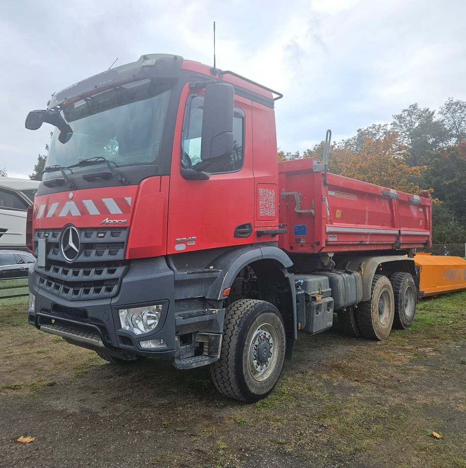 Mercedes-Benz Arocs 3346 6x6 Dreiseitenkipper mit Bordmatik - Tippbil lastbil: bild 1 Mercedes-Benz Arocs 3346 6x6 Dreiseitenkipper mit Bordmatik - Tippbil lastbil: bild 1