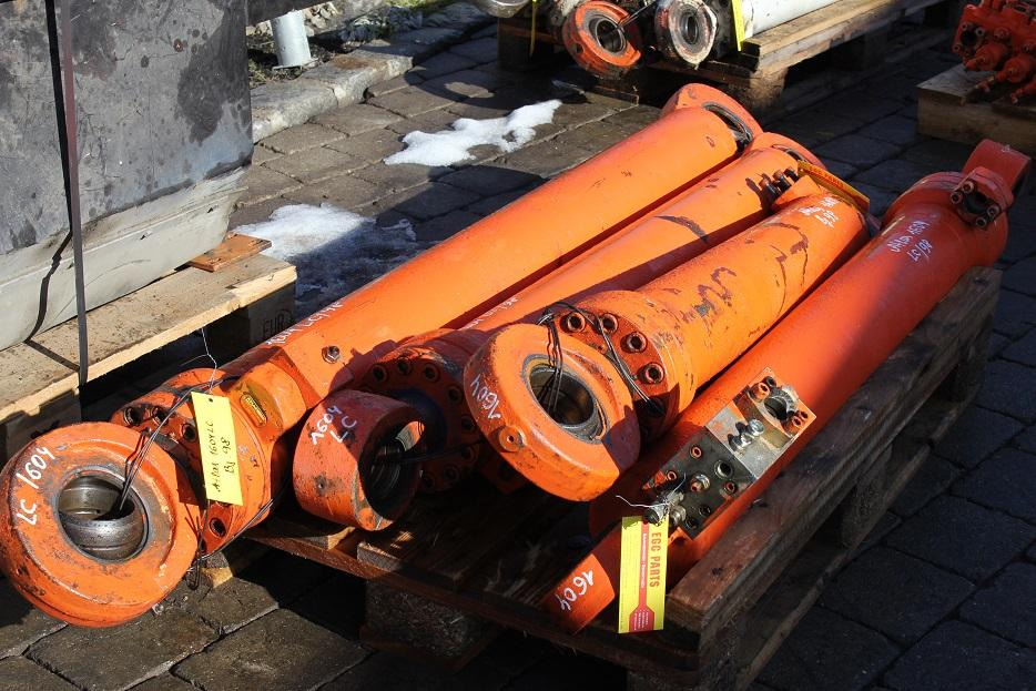 Atlas 1604 LC - Hydraulcylinder för Byggmaskiner: bild 2 Atlas 1604 LC - Hydraulcylinder för Byggmaskiner: bild 2