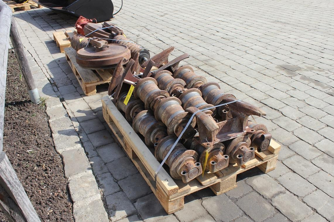 Case Poclain 1088 - Larvband - Rulle för Byggmaskiner: bild 3 Case Poclain 1088 - Larvband - Rulle för Byggmaskiner: bild 3