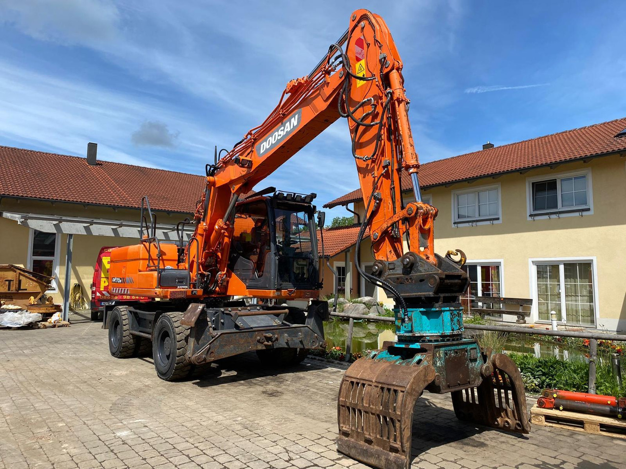 Doosan DX 170 W - Grävmaskin på däck: bild 2 Doosan DX 170 W - Grävmaskin på däck: bild 2