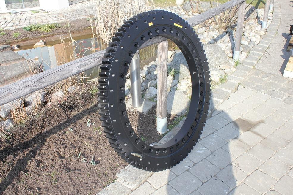 Eder 825 Industrie - Svängkrans för Byggmaskiner: bild 1 Eder 825 Industrie - Svängkrans för Byggmaskiner: bild 1