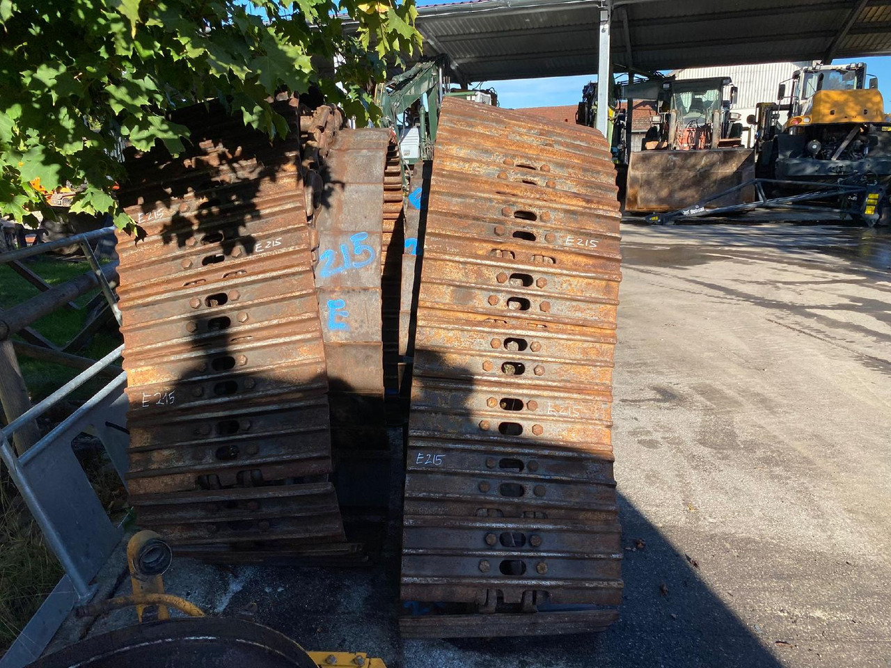 Fiat-Kobelco E215 - Larvband för Byggmaskiner: bild 2 Fiat-Kobelco E215 - Larvband för Byggmaskiner: bild 2