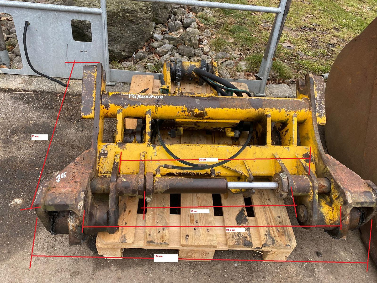 Furukawa 320E - Redskapsfäste: bild 1 Furukawa 320E - Redskapsfäste: bild 1