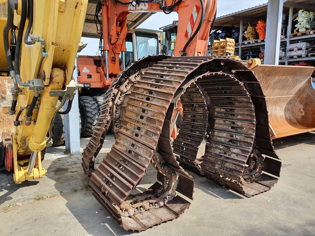 Furukawa 738 LS - Larvband för Byggmaskiner: bild 1 Furukawa 738 LS - Larvband för Byggmaskiner: bild 1