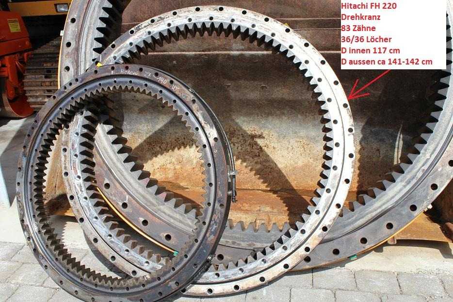 Hitachi 220 - Svängkrans för Byggmaskiner: bild 1 Hitachi 220 - Svängkrans för Byggmaskiner: bild 1