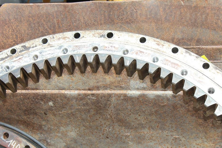 Hitachi 220 - Svängkrans för Byggmaskiner: bild 3 Hitachi 220 - Svängkrans för Byggmaskiner: bild 3