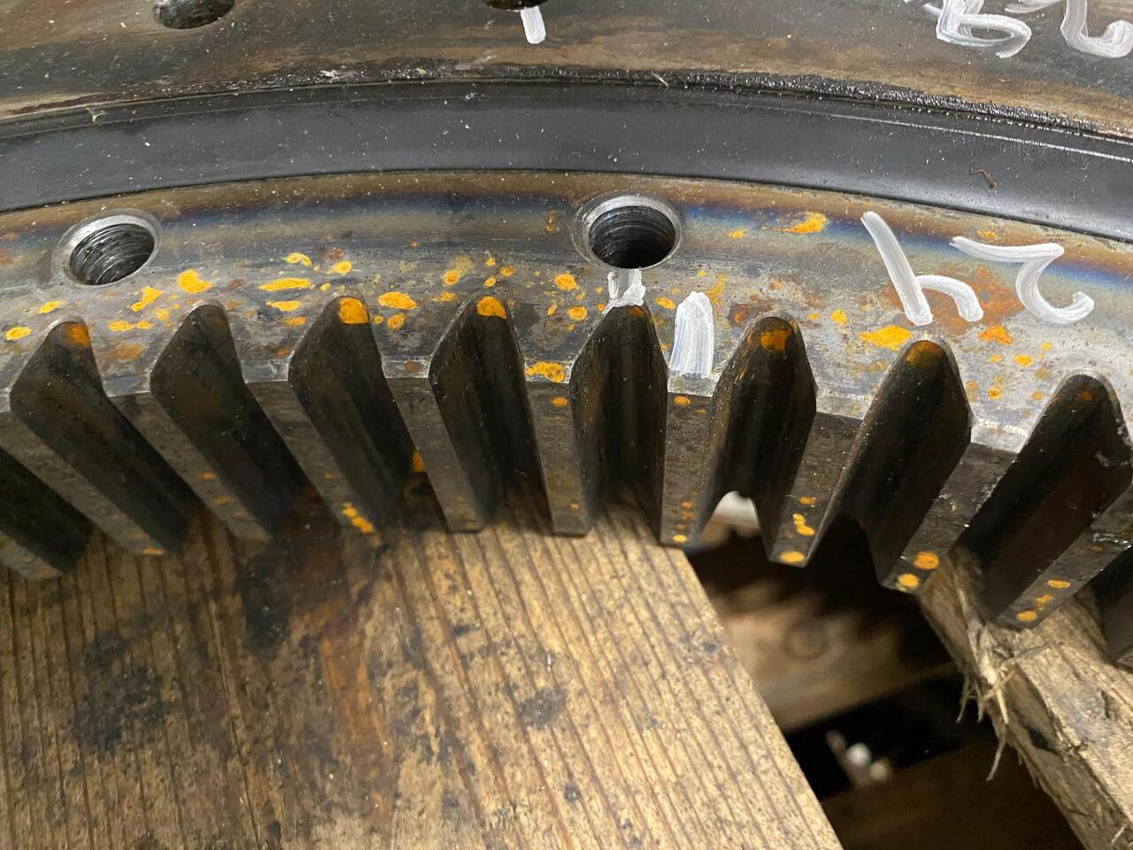 Hitachi ZX 50 - Svängkrans för Byggmaskiner: bild 4 Hitachi ZX 50 - Svängkrans för Byggmaskiner: bild 4