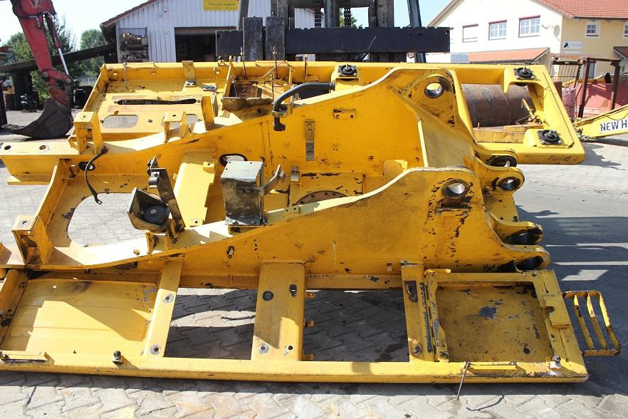 Holland Kobelco E 215 - Karosseri och exteriör för Byggmaskiner: bild 1 Holland Kobelco E 215 - Karosseri och exteriör för Byggmaskiner: bild 1