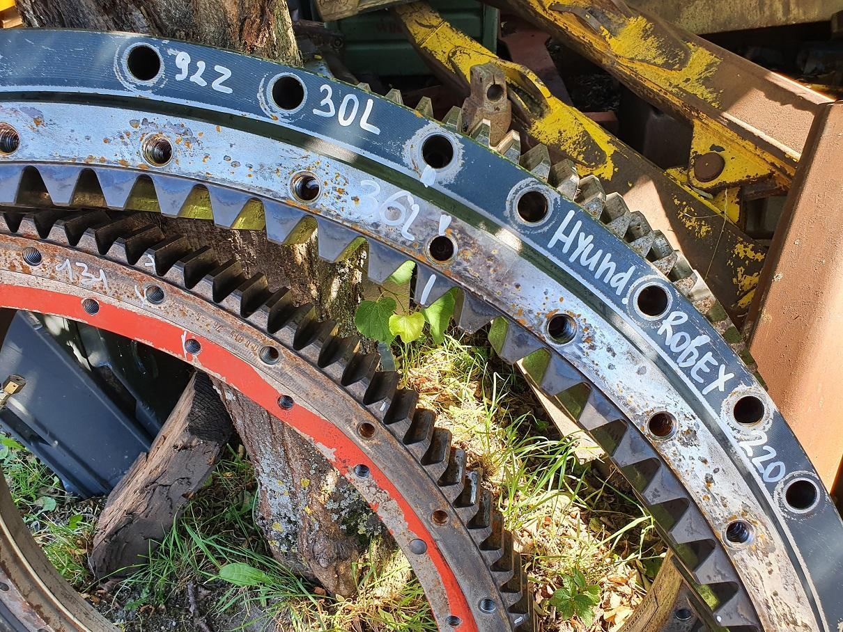 Hyundai Robex 220 LC 9A - Svängkrans för Byggmaskiner: bild 3 Hyundai Robex 220 LC 9A - Svängkrans för Byggmaskiner: bild 3