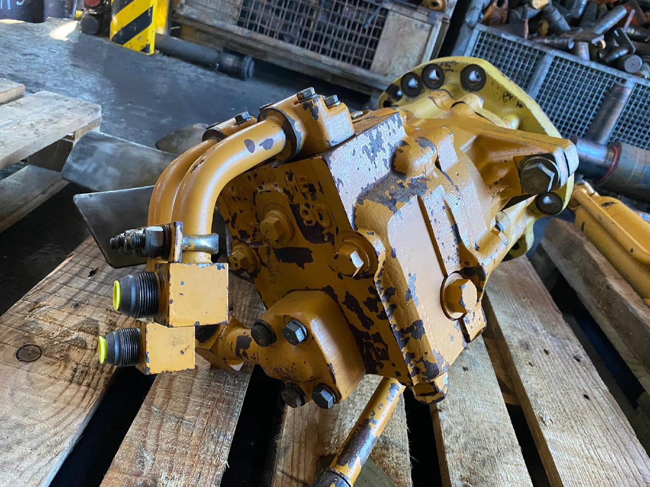 Komatsu PC 150 - Svängmotor för Byggmaskiner: bild 3 Komatsu PC 150 - Svängmotor för Byggmaskiner: bild 3