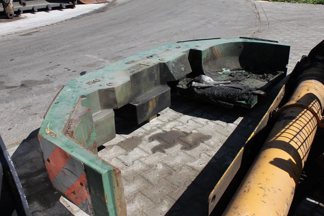 Liebherr A 312 - Motvikt för Grävmaskin: bild 4 Liebherr A 312 - Motvikt för Grävmaskin: bild 4