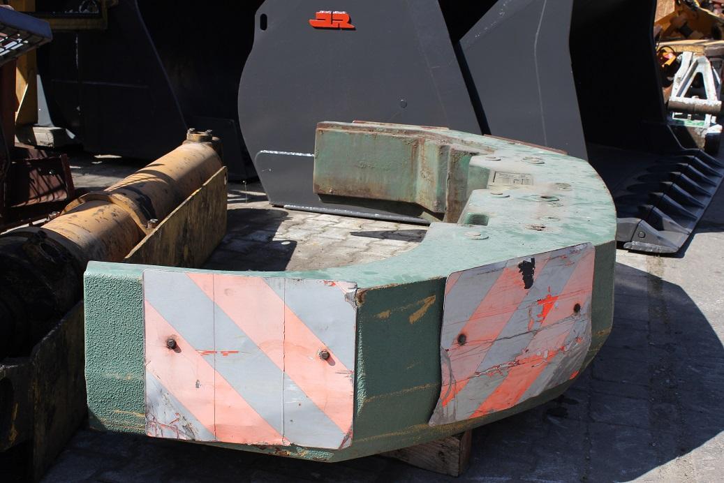 Liebherr A 312 - Motvikt för Grävmaskin: bild 3 Liebherr A 312 - Motvikt för Grävmaskin: bild 3