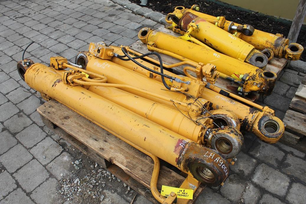 Liebherr A 900 LIT - Hydraulcylinder för Byggmaskiner: bild 1 Liebherr A 900 LIT - Hydraulcylinder för Byggmaskiner: bild 1
