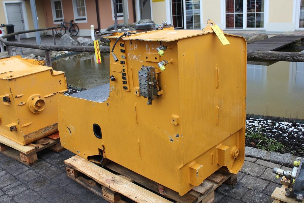 Liebherr R 914 C - Hydrauliktank för Bandgrävare: bild 5 Liebherr R 914 C - Hydrauliktank för Bandgrävare: bild 5