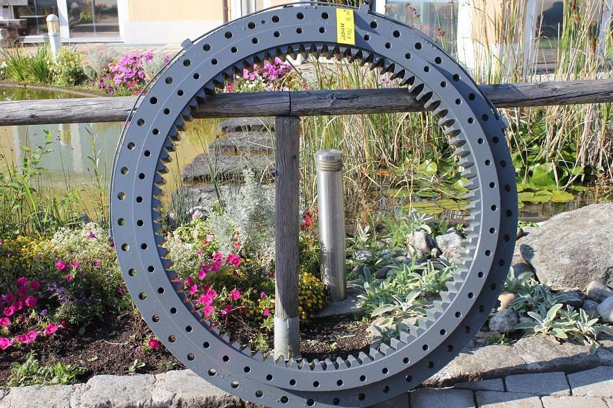 Liebherr R 932 - Svängkrans för Byggmaskiner: bild 1 Liebherr R 932 - Svängkrans för Byggmaskiner: bild 1