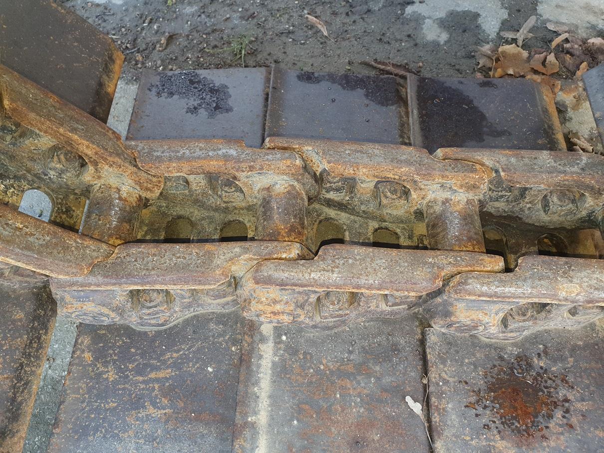 O&K Kobelco SK 210 - Larvband för Byggmaskiner: bild 5 O&K Kobelco SK 210 - Larvband för Byggmaskiner: bild 5