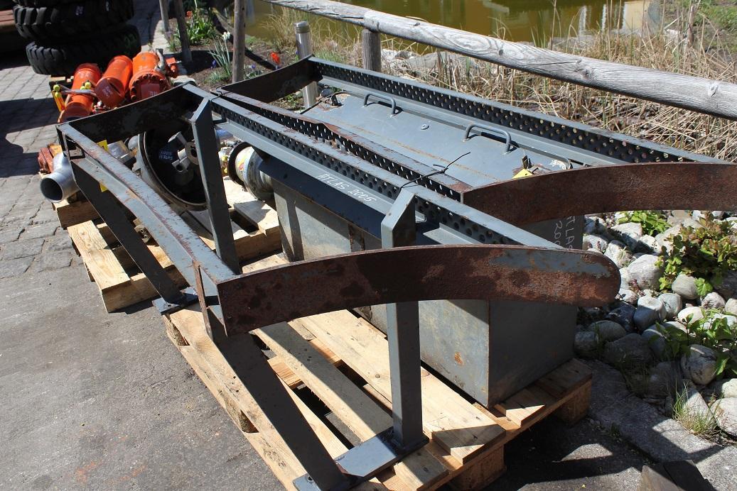 Atlas 2005 - Reservdelar för Grävmaskin på däck: bild 1 Atlas 2005 - Reservdelar för Grävmaskin på däck: bild 1