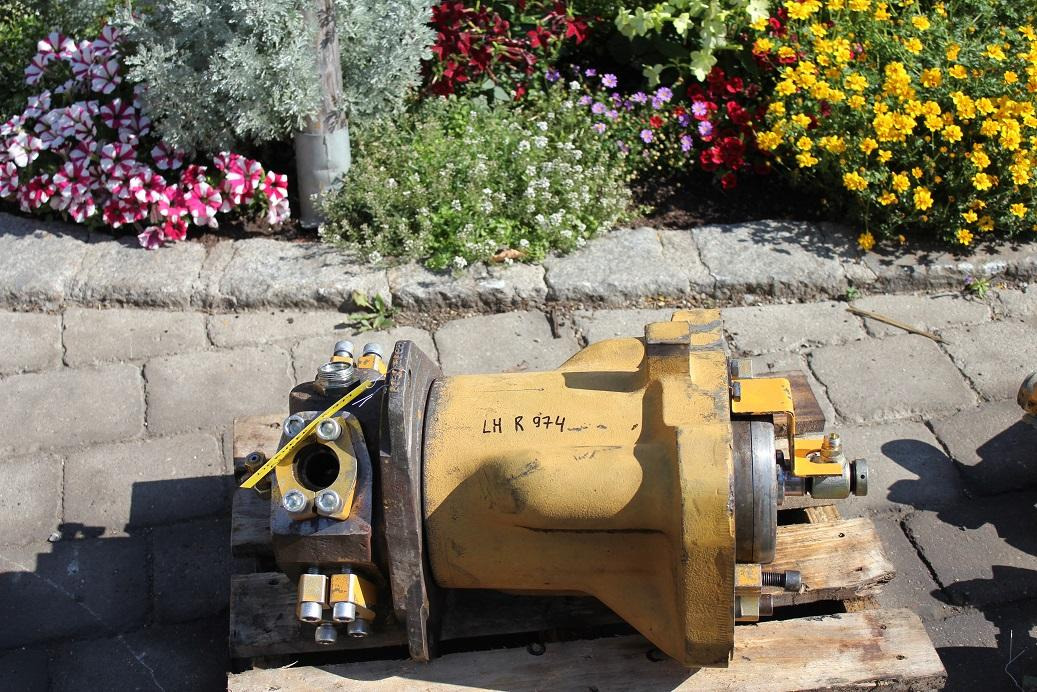 Liebherr R 974 - Reservdelar för Grävmaskin: bild 1 Liebherr R 974 - Reservdelar för Grävmaskin: bild 1