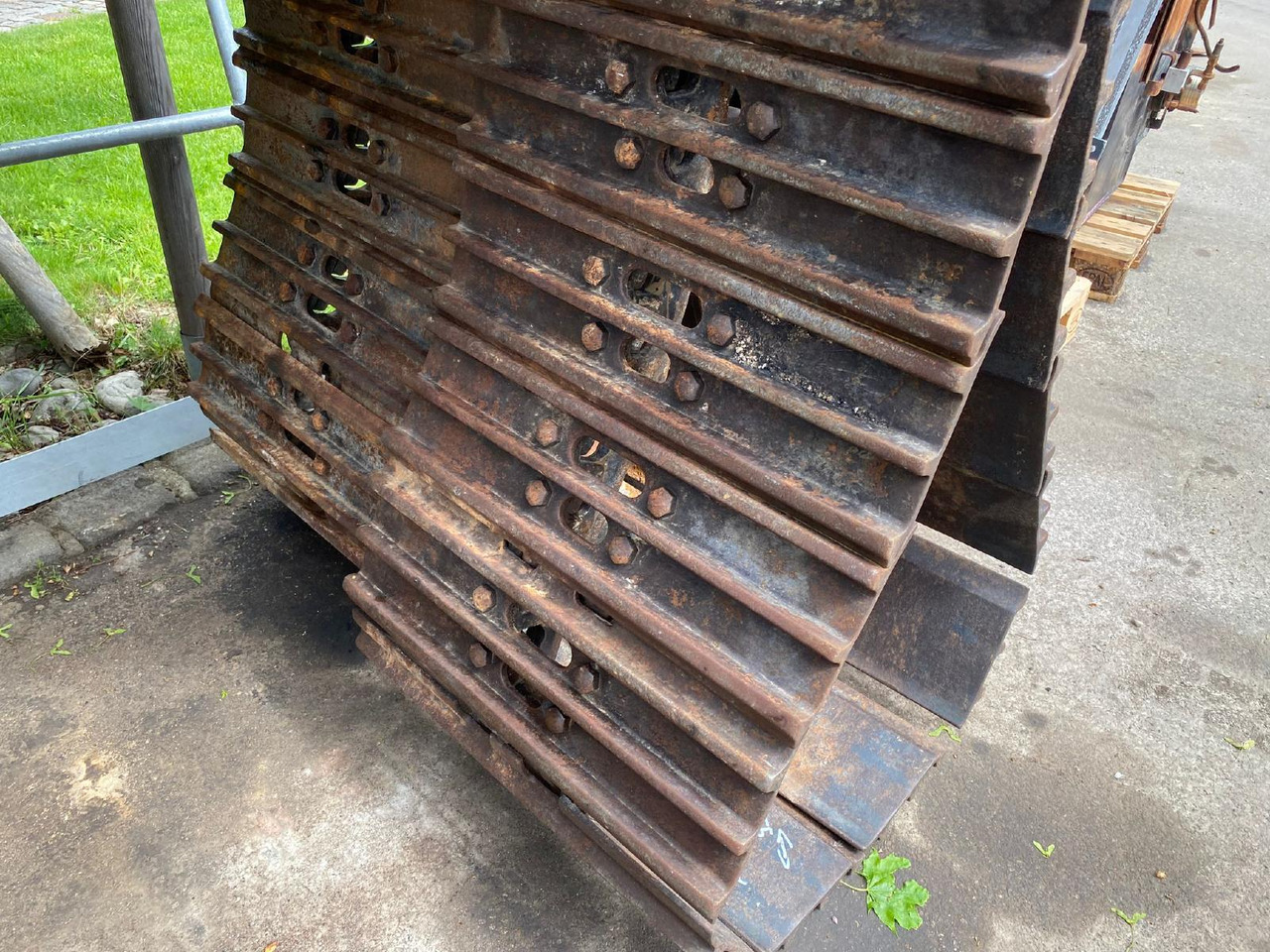 Terex TC 240 - Larvband för Byggmaskiner: bild 4 Terex TC 240 - Larvband för Byggmaskiner: bild 4