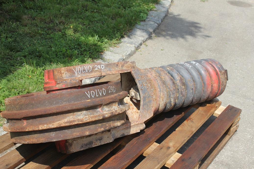 Volvo EC 240 B NLC - Undervagnsdelar för Byggmaskiner: bild 2 Volvo EC 240 B NLC - Undervagnsdelar för Byggmaskiner: bild 2